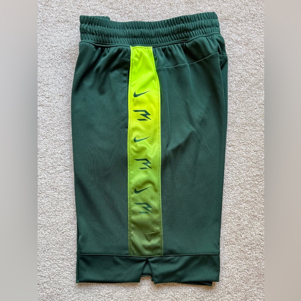 NIKE BOYS’ SIZE YLG 3BRAND BASKETBALL SHORTS